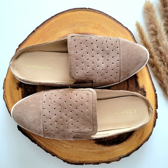 BCBGenerations | SUEDE MULES Taupe size 8.5 - Picture 6 of 7